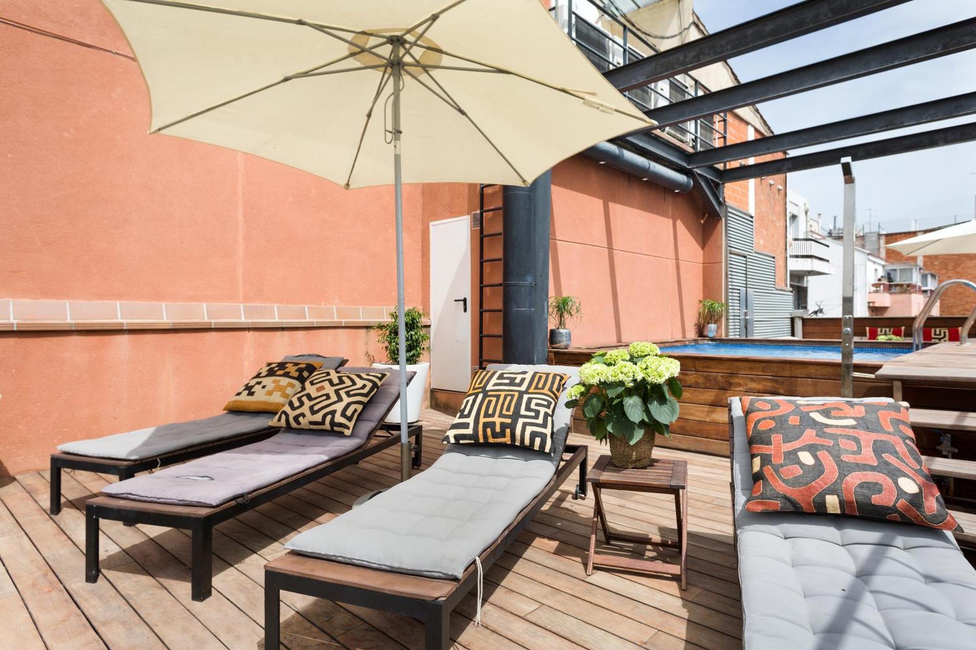 My Space Emirates - Fully Equipped Apartments Near The Beach With Shared Pool Barcelona Exterior photo