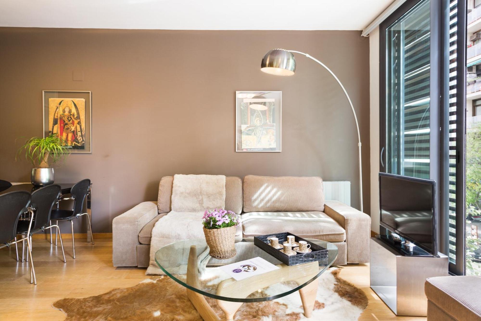 My Space Emirates - Fully Equipped Apartments Near The Beach With Shared Pool Barcelona Exterior photo